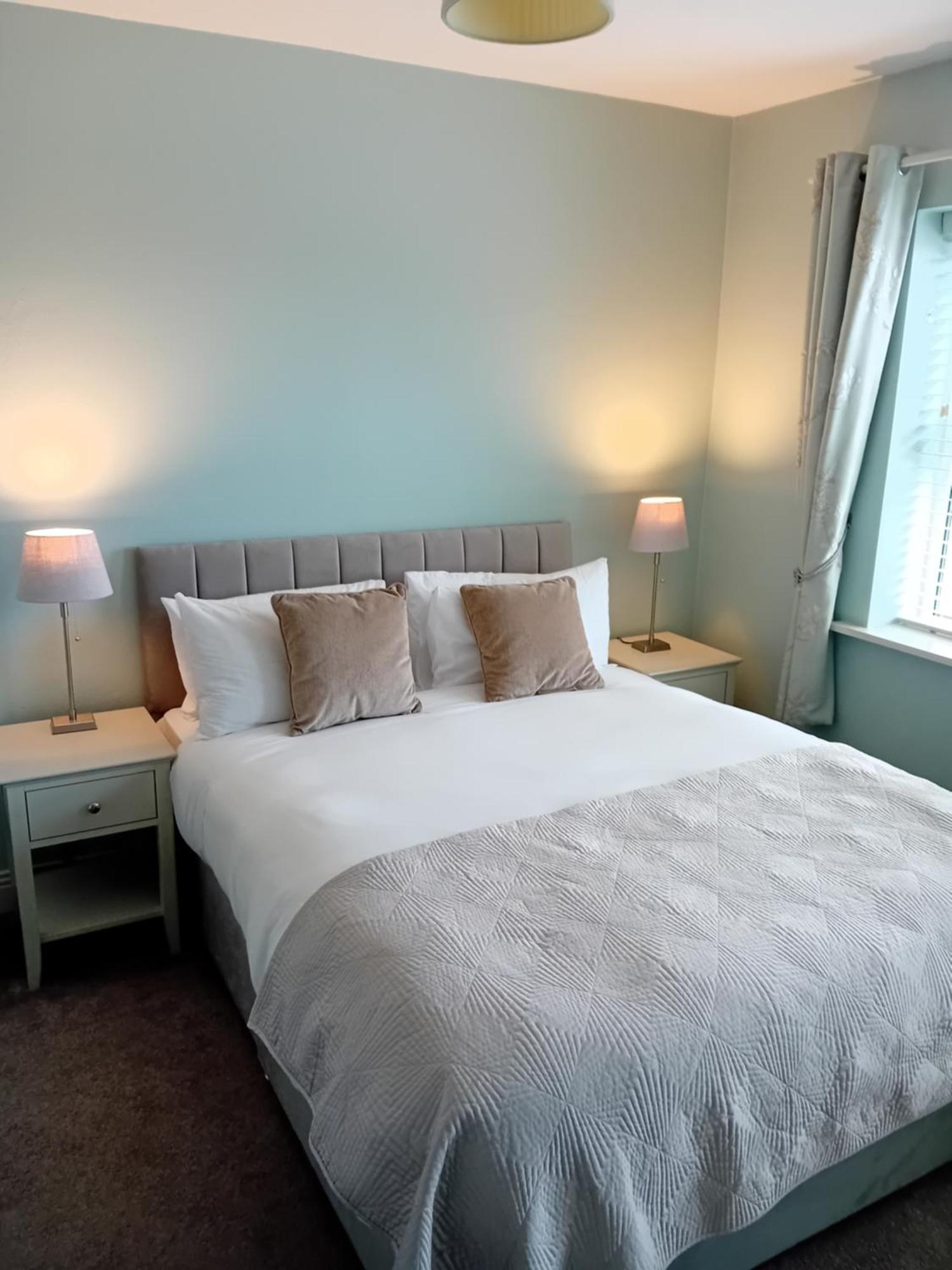 Fairwinds Guest Accommodation Дулин Екстериор снимка